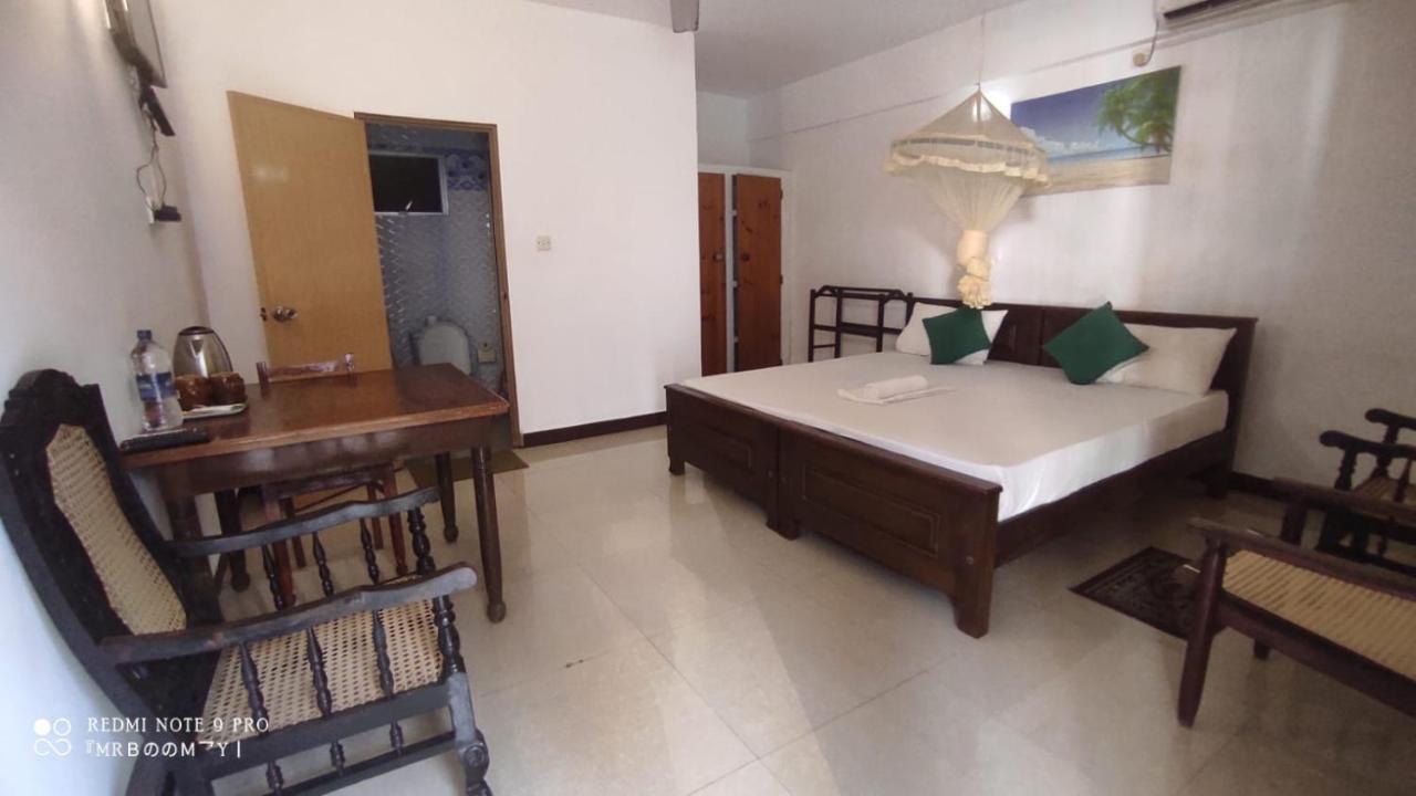 Oasis Beach Resort Νεγκόμπο Εξωτερικό φωτογραφία