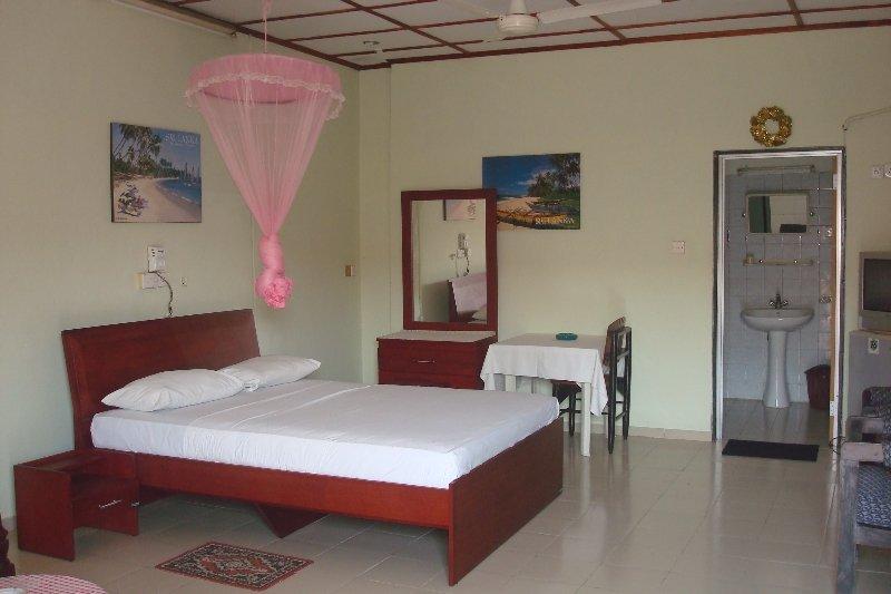 Oasis Beach Resort Νεγκόμπο Εξωτερικό φωτογραφία